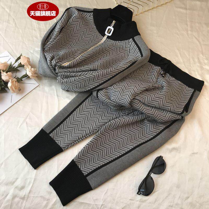 유럽의 봄 가을 새로운 스타일 유행 서양 작은 향기 슬림 지퍼 패턴 니트 캐주얼 스포츠 투피스 세트 여성을위한