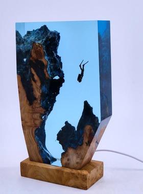 潜水员夜灯水肺潜水深海探索个性化环氧木灯自由潜水春季装饰礼物