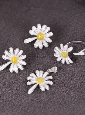 网红-S925银复古文艺时尚小雏菊戒指耳饰耳钉项链吊坠女气质套装