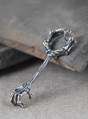 网红- S925银复古工艺 男士骨架吊坠爪子个性摇滚嘻哈泰银饰品