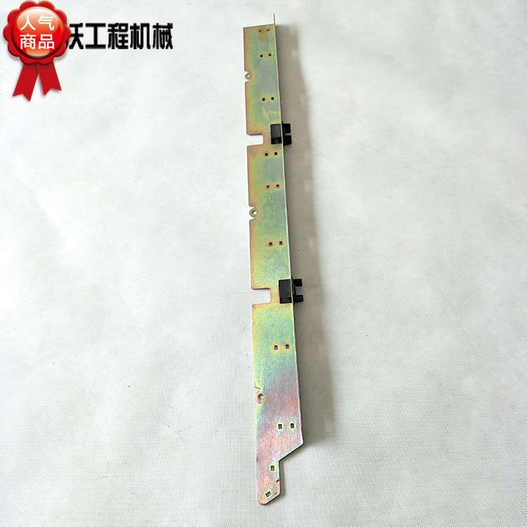 沃尔volv挖机240、290零配件D7D发动机线束固定板支架VOE20450954