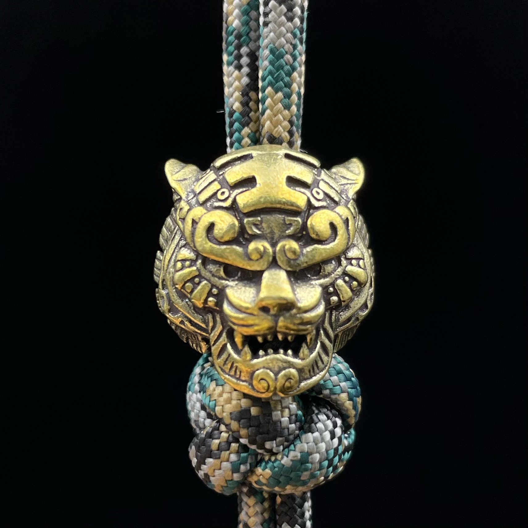 复古黄铜EDC伞绳串珠虎头配饰钥