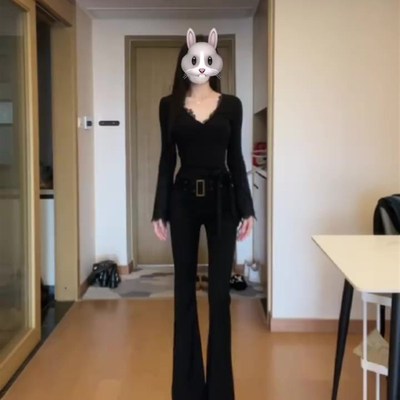 速发纯欲辣恤设色性感v领蕾丝长袖T妹春季黑计感内搭打底衫