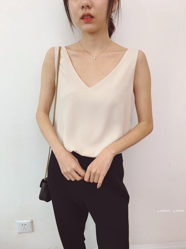 宽松夏季显瘦吊带v领宽松
