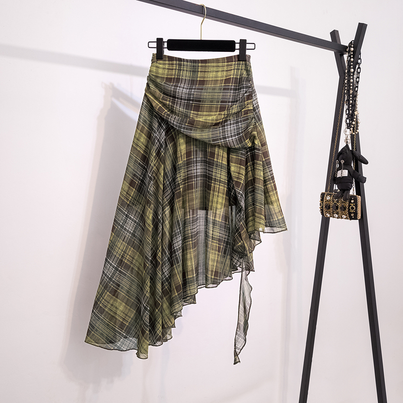 大码胖mm高级感雪纺不规则格子半身裙女秋冬格纹斜边网纱中长裙子