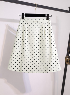 大码微胖mm白色梨型身材波点半身裙女秋冬显瘦显瘦包臀a字短裙子