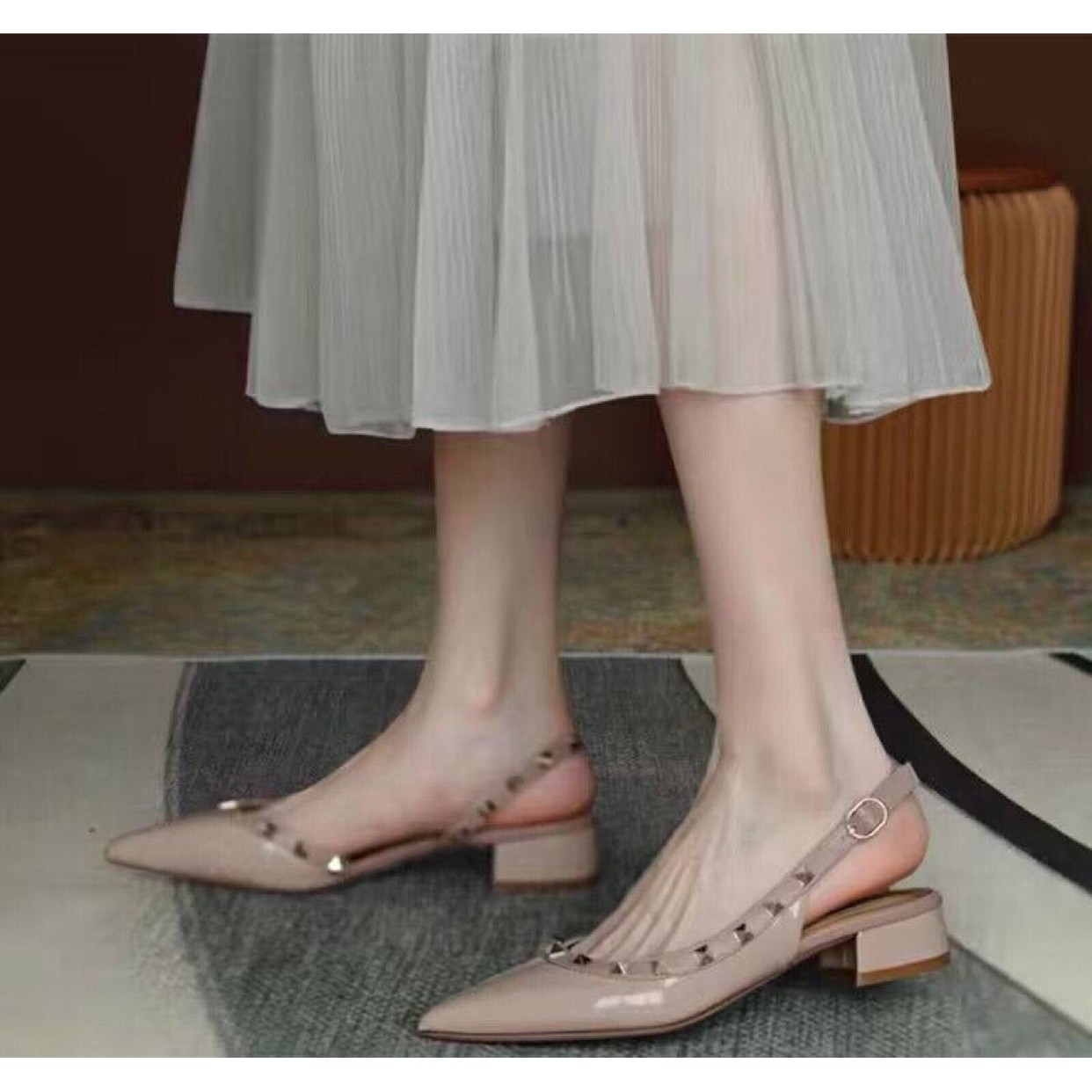 店主自留新款~裸色包头凉鞋女2025夏季尖头低跟粗跟铆钉高跟单鞋