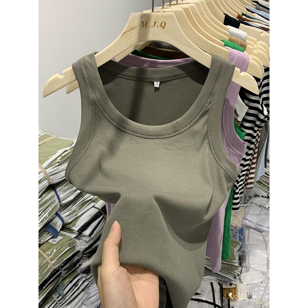 韩国夏装新款遮副乳防走光螺纹吊带背心女外穿修身显瘦内搭打底衫