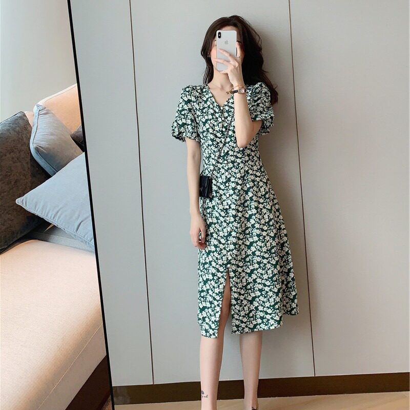 欧洲站夏季女装森系温柔风显瘦V领绿色碎花雪纺连衣裙2023女新款