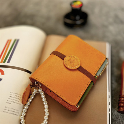 笔记本真皮礼物pueblo皮A7手账本记事本M5奇葩A6贯通位活页定制