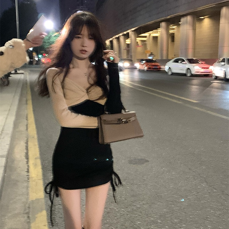 速发大色装秋冬新款纯欲撞码露包收腰连衣裙辣妹肩臀短裙子