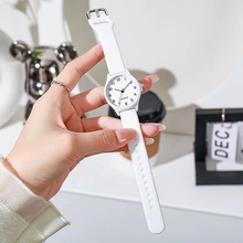 夏季手表女生可爱防水儿童卡通小学生考试专用只看时间初高中学生