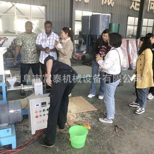 漂浮型泥鰍烏龜飼料制粒機 全自動犬類糧顆粒機 寵物飼料膨化機