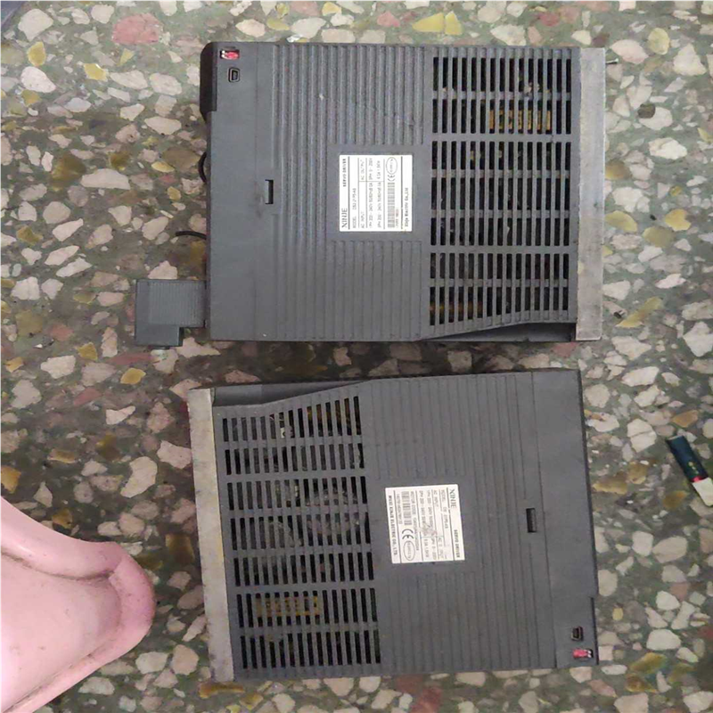 信捷驱动器  DS2-21P5-AS，两台，实图拍摄，，（憨憨电子）