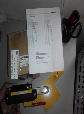 109358 RIEL CES-AC-AR-C01-AH-SA-C2296 德国安士能（卡套电子