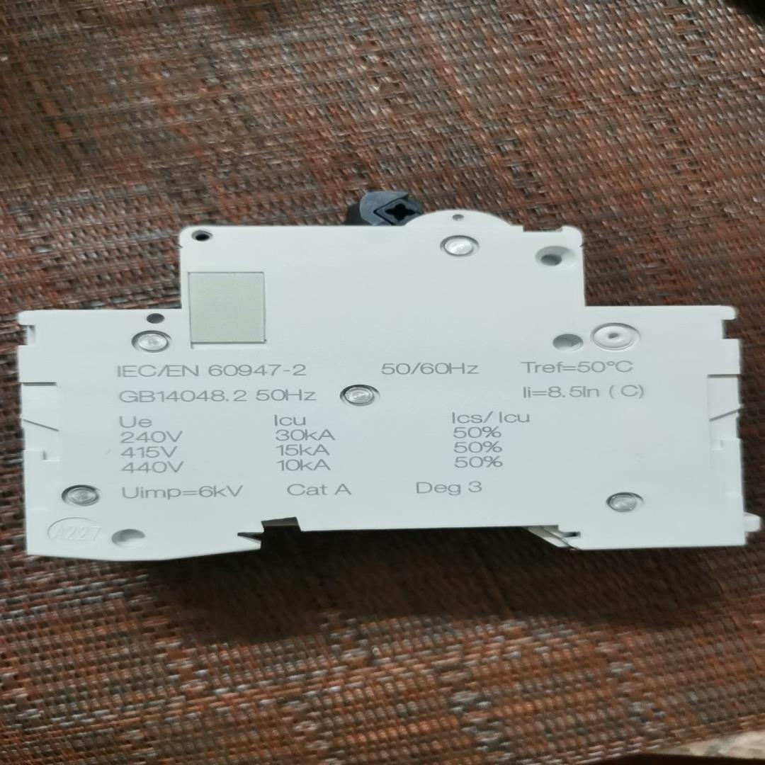 议价施耐德M9F11206   C60H  2P6A 微型断路器