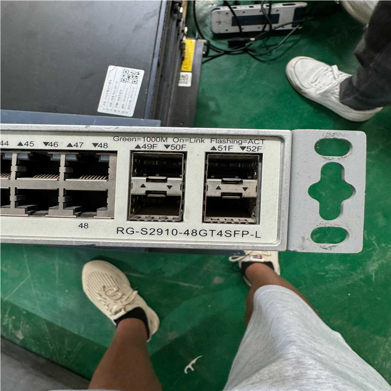 Ruijie RG-S2910-48GT4SFP-L ,成色(崽崽配件)