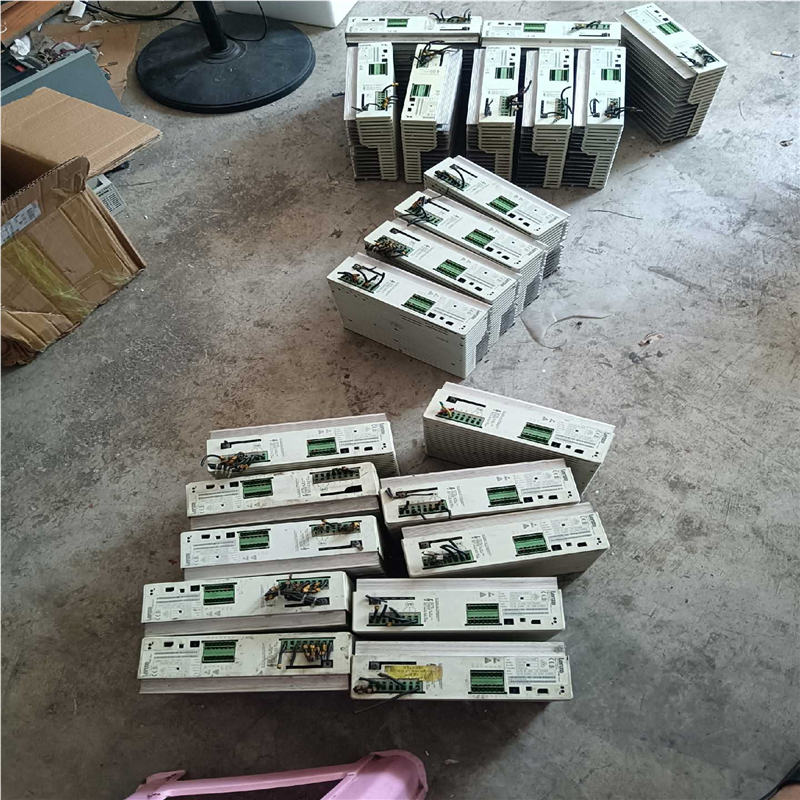 议~伦茨EVF8213-E 2. 2KW变频器 成色实物如图,拆