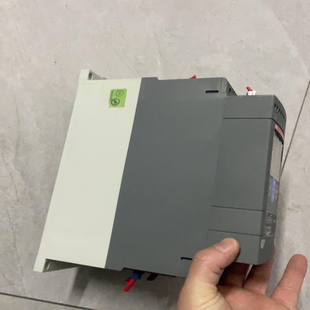 ABB软启动器PSE18-600-70 /（、成色新（憨憨电子）