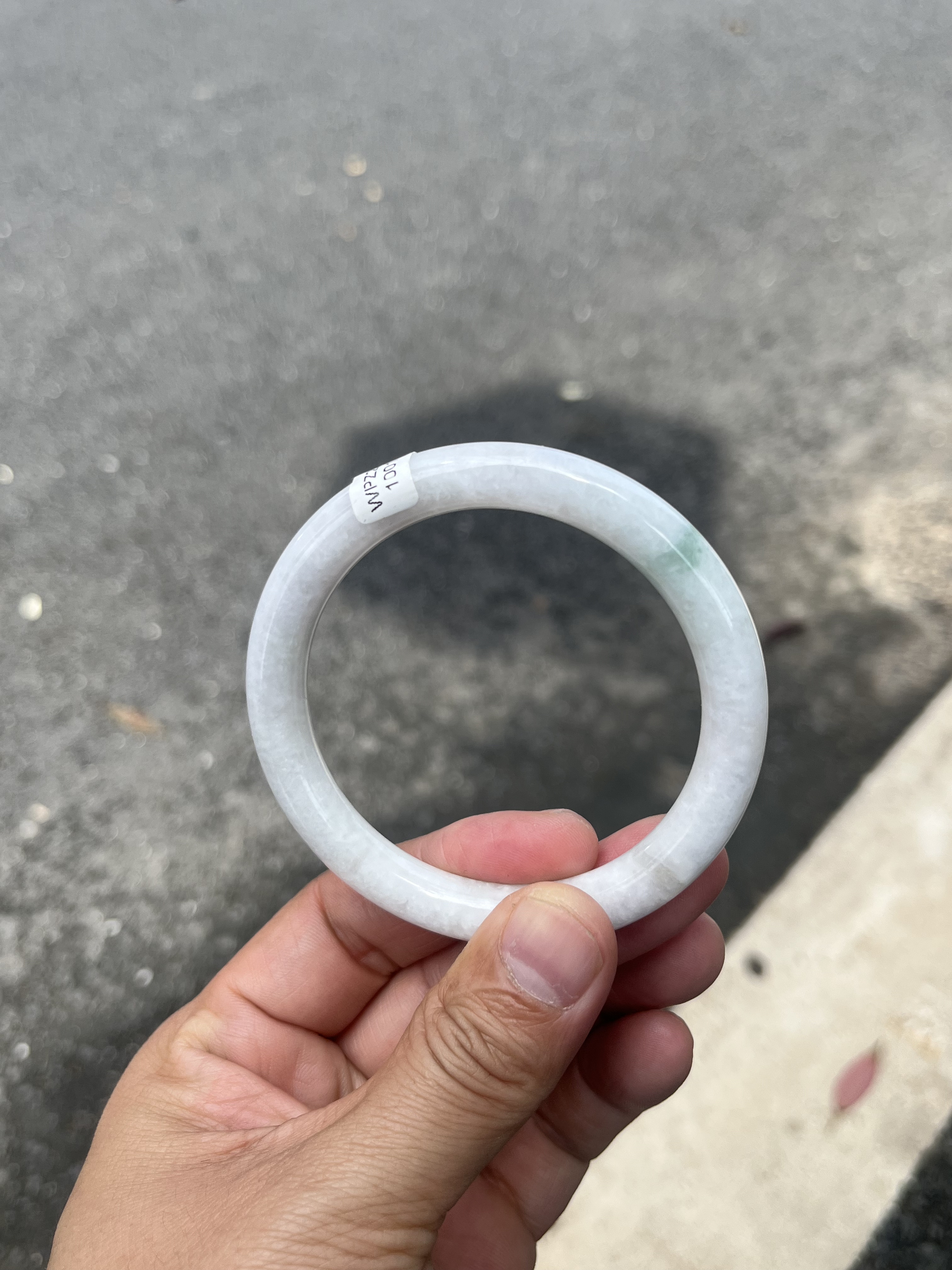 【特价】1110-0157天然A货翡翠55.6-9-9白底带末色有断裂