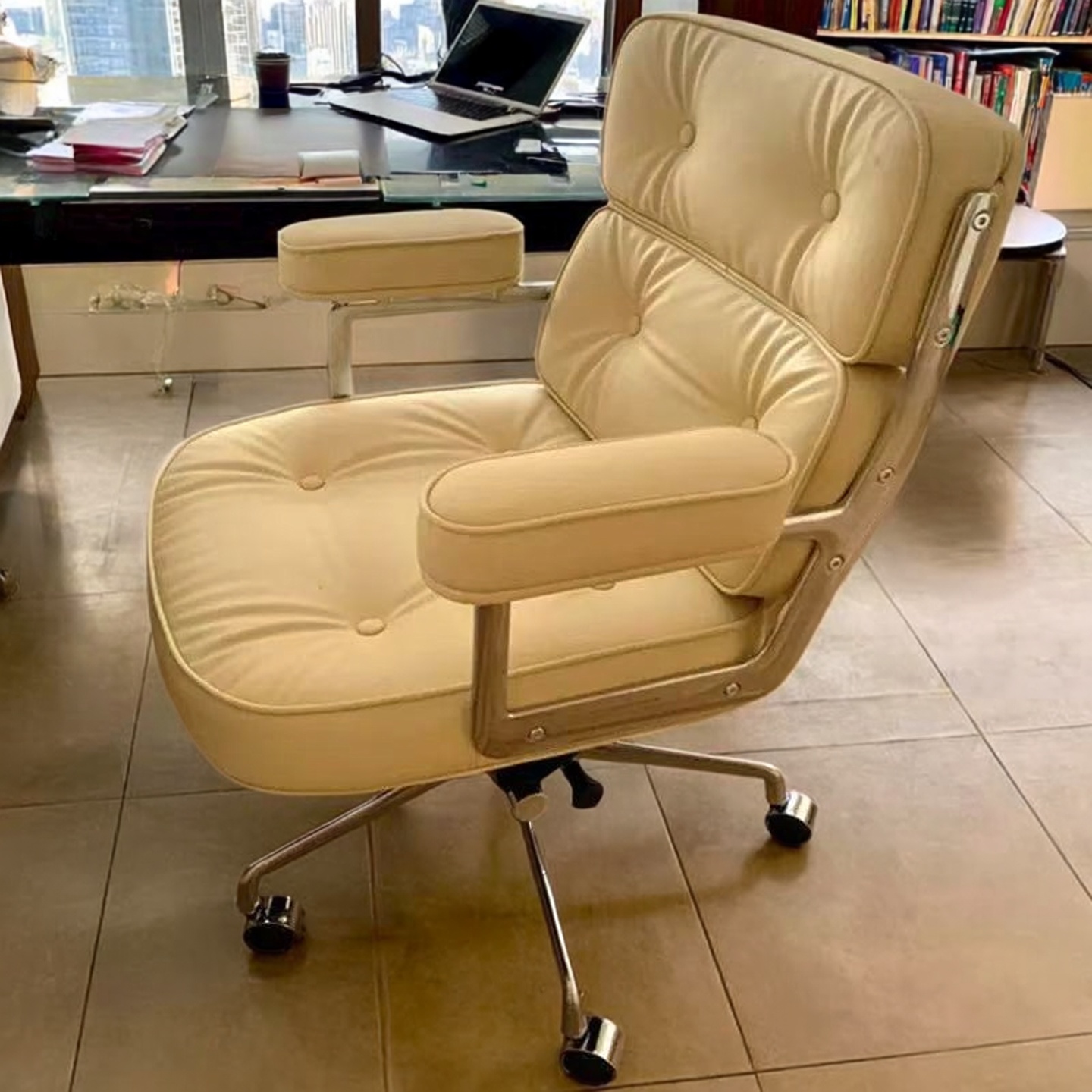 轻奢真皮办公椅现代简约会议椅子