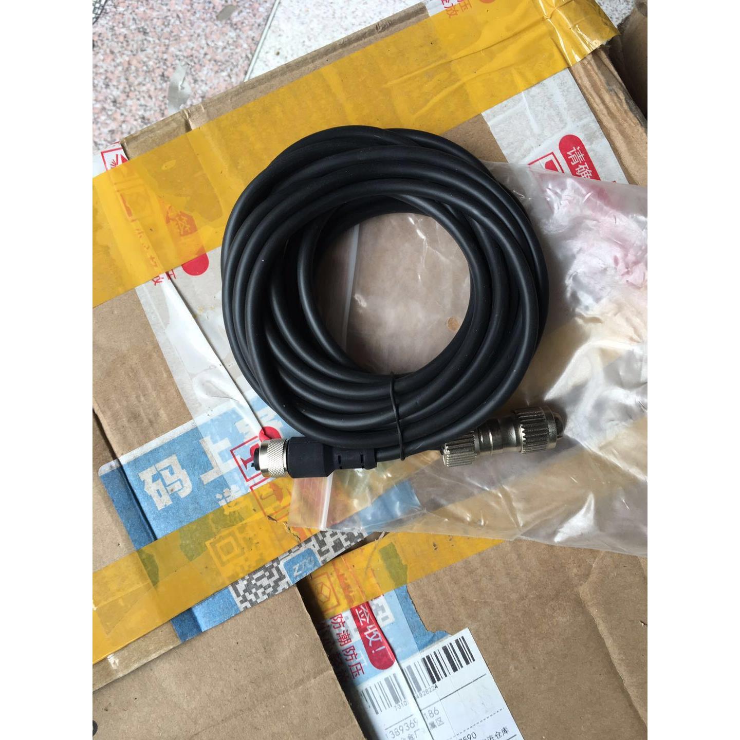 徐工吊车电脑线16D25k 20G 25k5 变幅油缸传感器电缆线电脑线