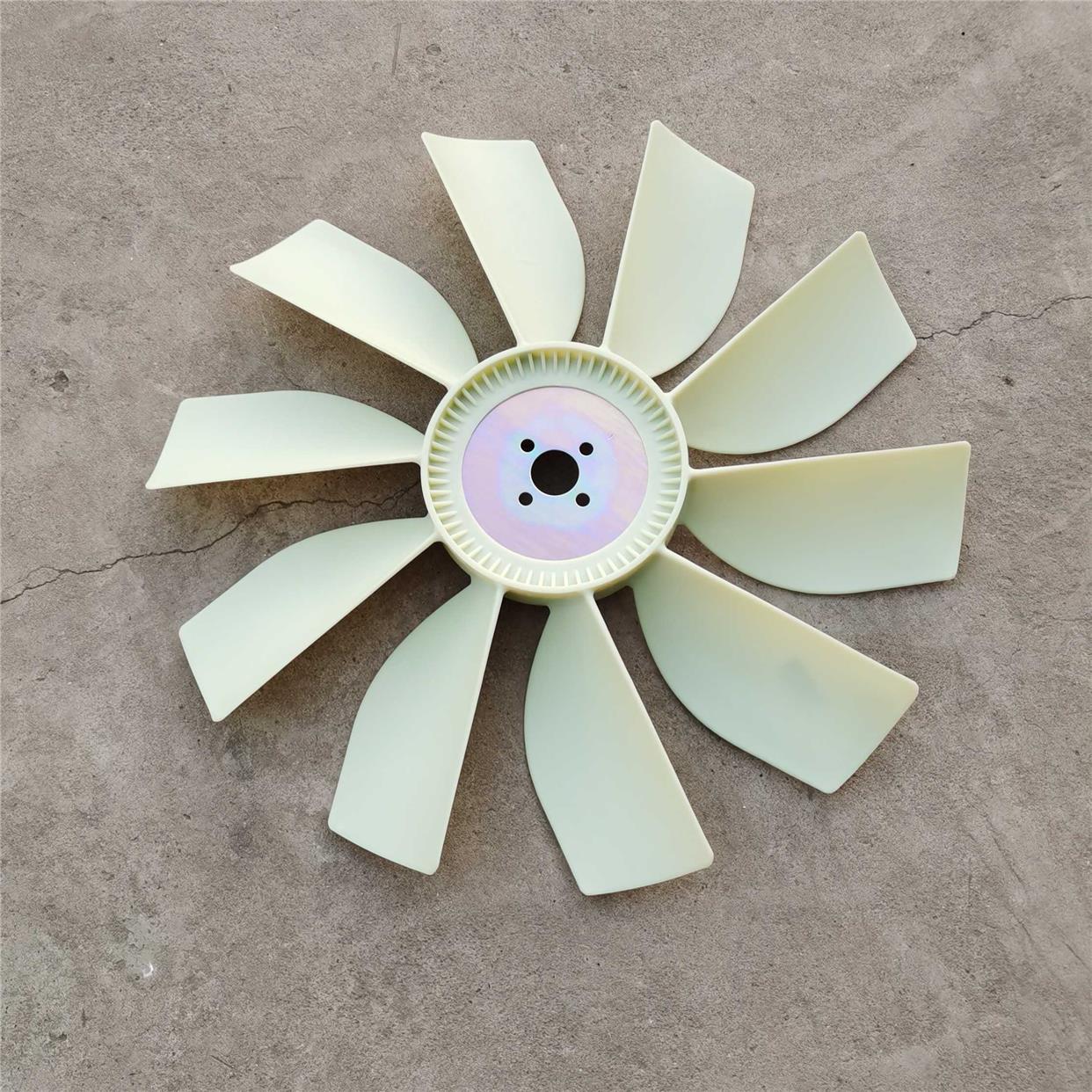 SC9D310D2，SC9D340D2上柴股份200QW千瓦柴油发电机组水箱 风扇叶