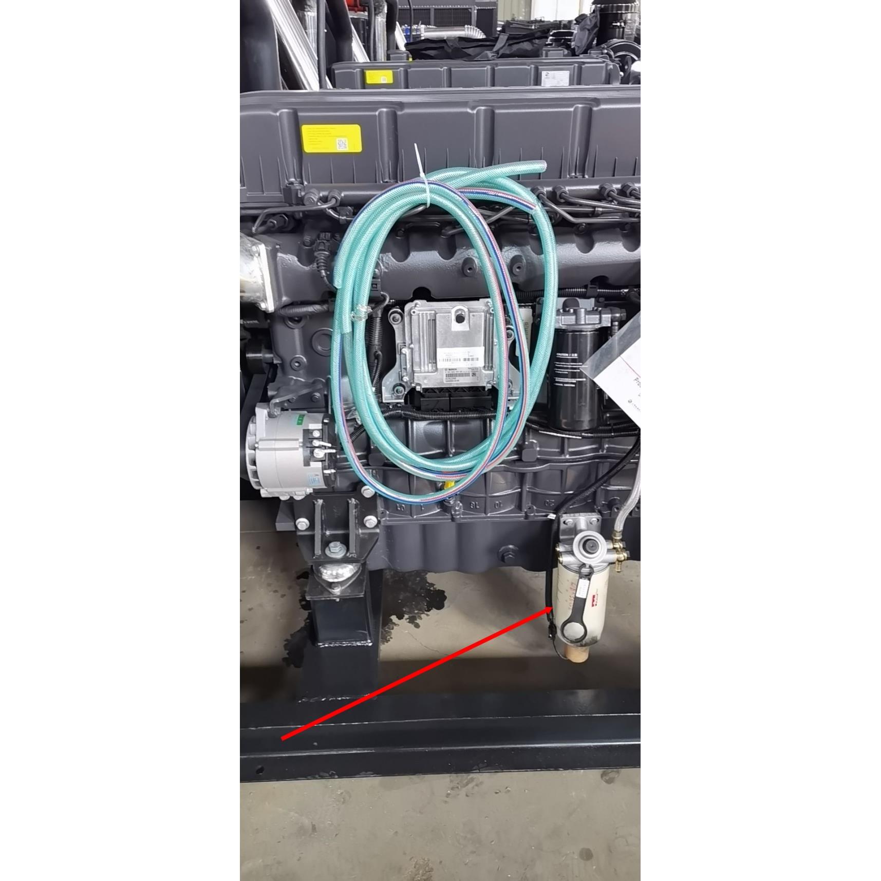 D00-305-02+B油水分离器 上柴国三电喷柴油发电机组 柴油滤清器