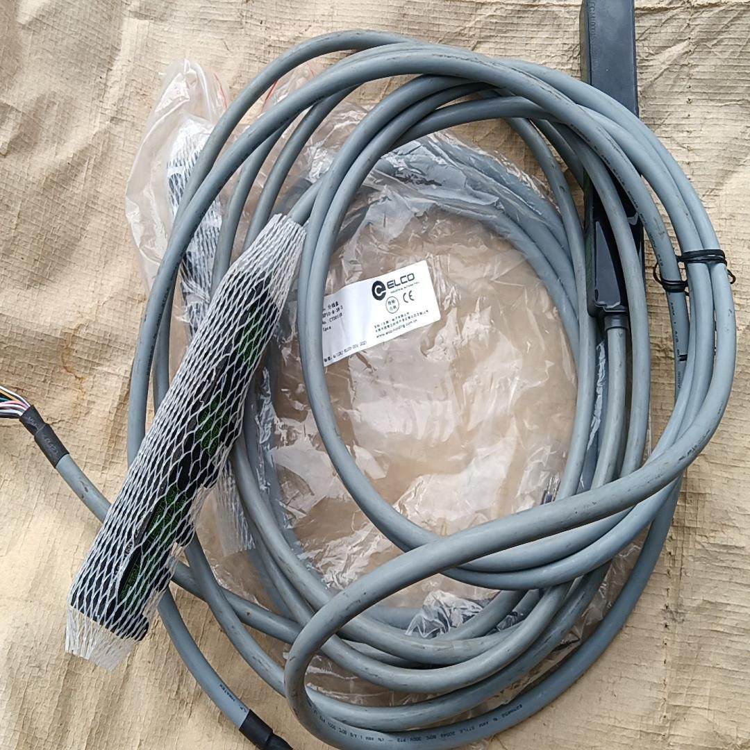 议~宜科分线盒，ESP10-8-3N-3，未使用，单个价