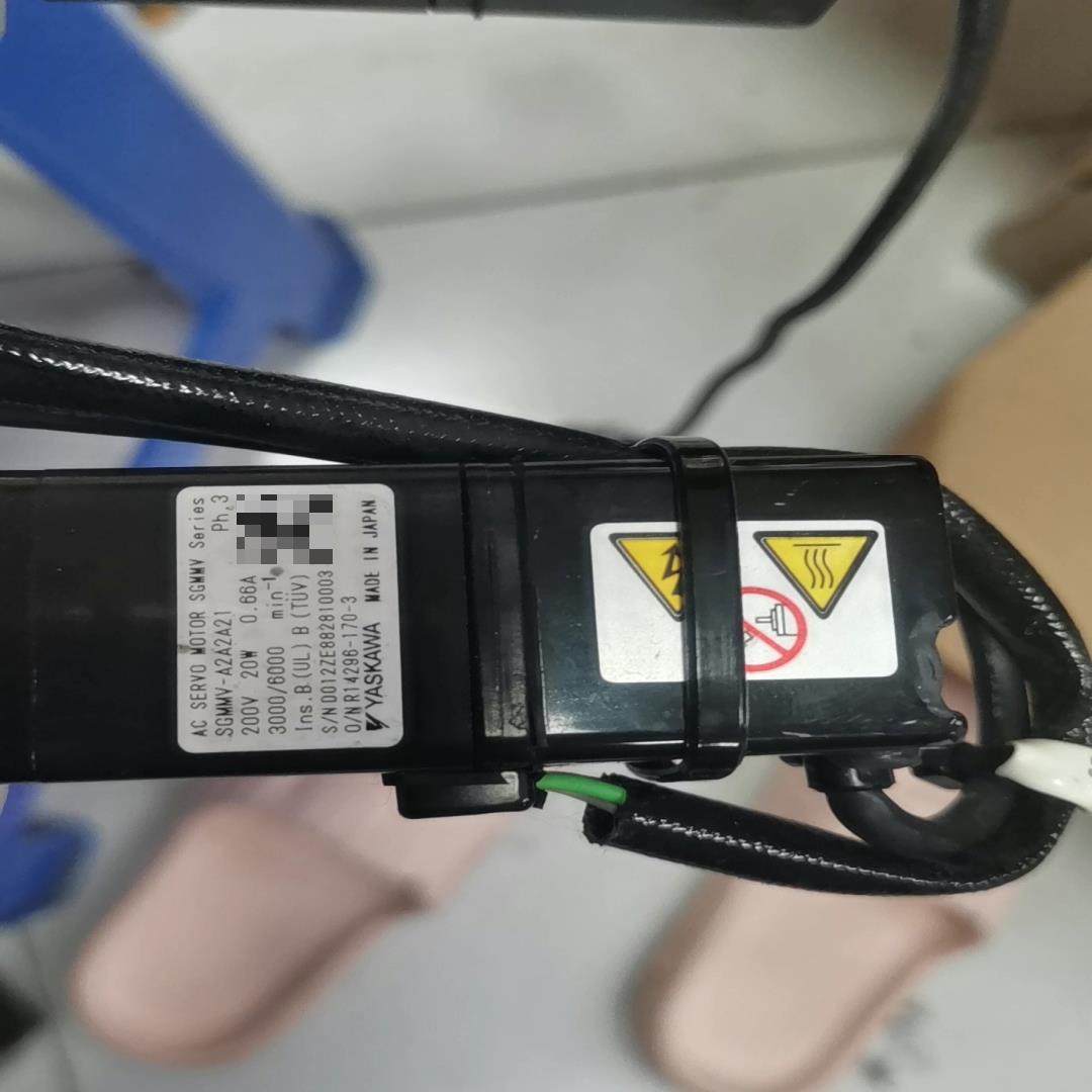 【顺庆】安川电机20W，SGMMV-A2A2A21，实图拍摄，功能正【议价】