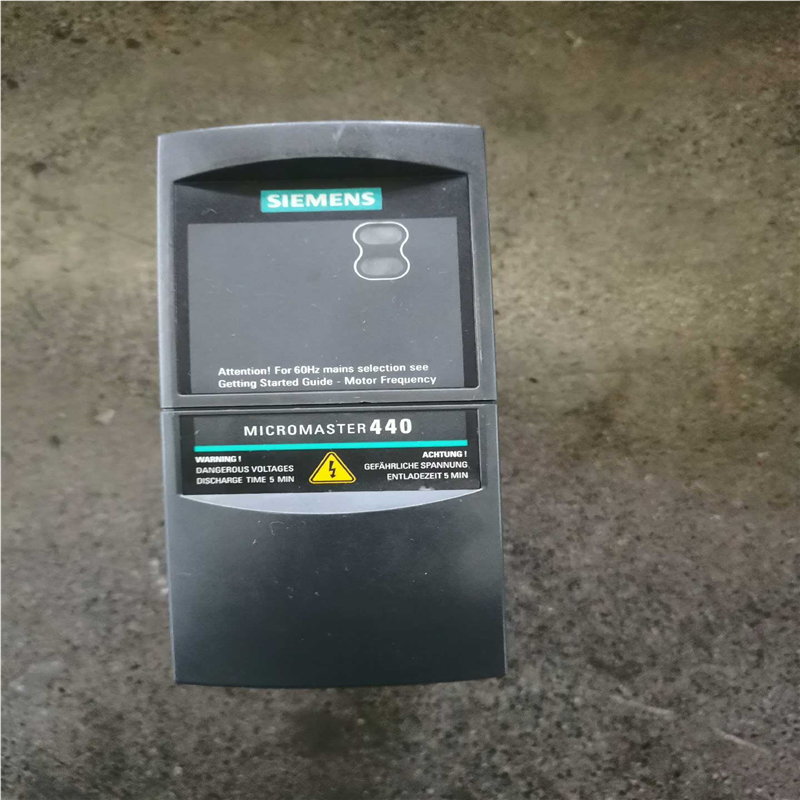 变频器6SE6440 2UD15-5AA1055k（基数电子）