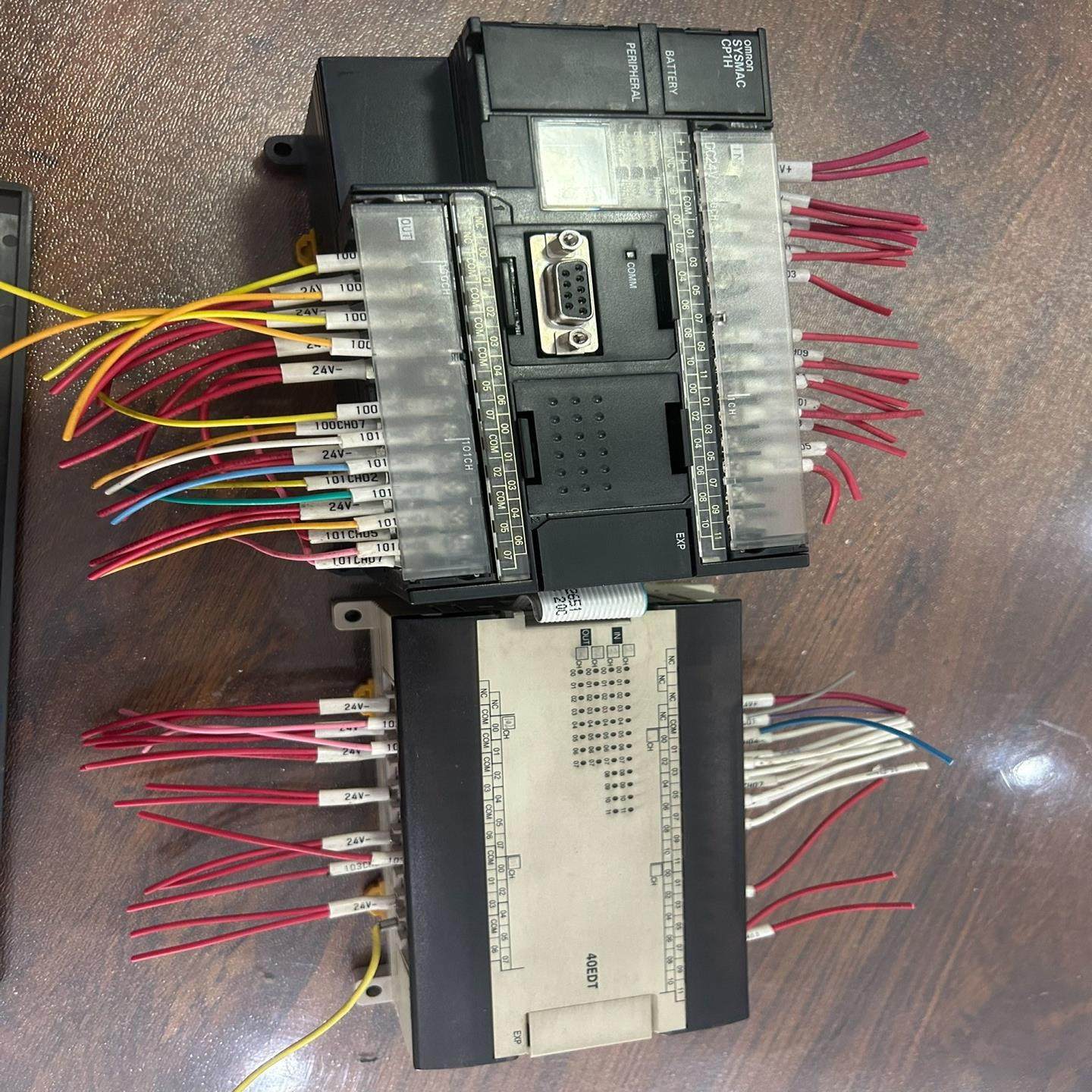 【汇生】欧姆龙PLC一套带扩展型号PLC型号CP1H-X40DT-D【议价】