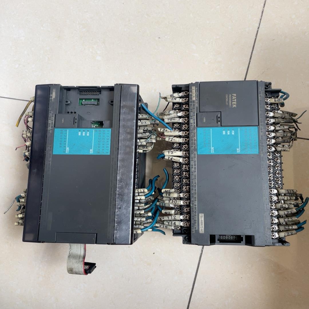 (议价)永宏plc FBS-44MNT2-AC，功能OK 品剩2