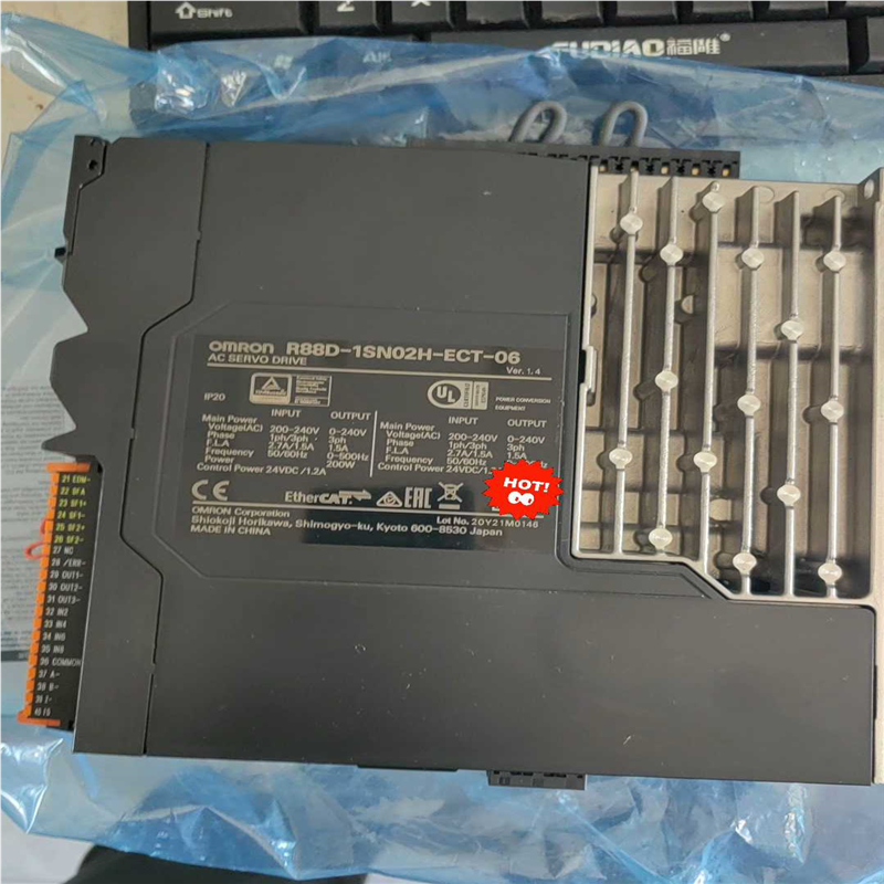 R88D-1SN02H-ECT-06驱动没有包装(崽崽配件）
