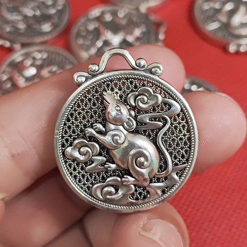 足银生肖十二生肖牛鼠虎兔纯银吊坠复古福龙本命年挂件银鸡项链男