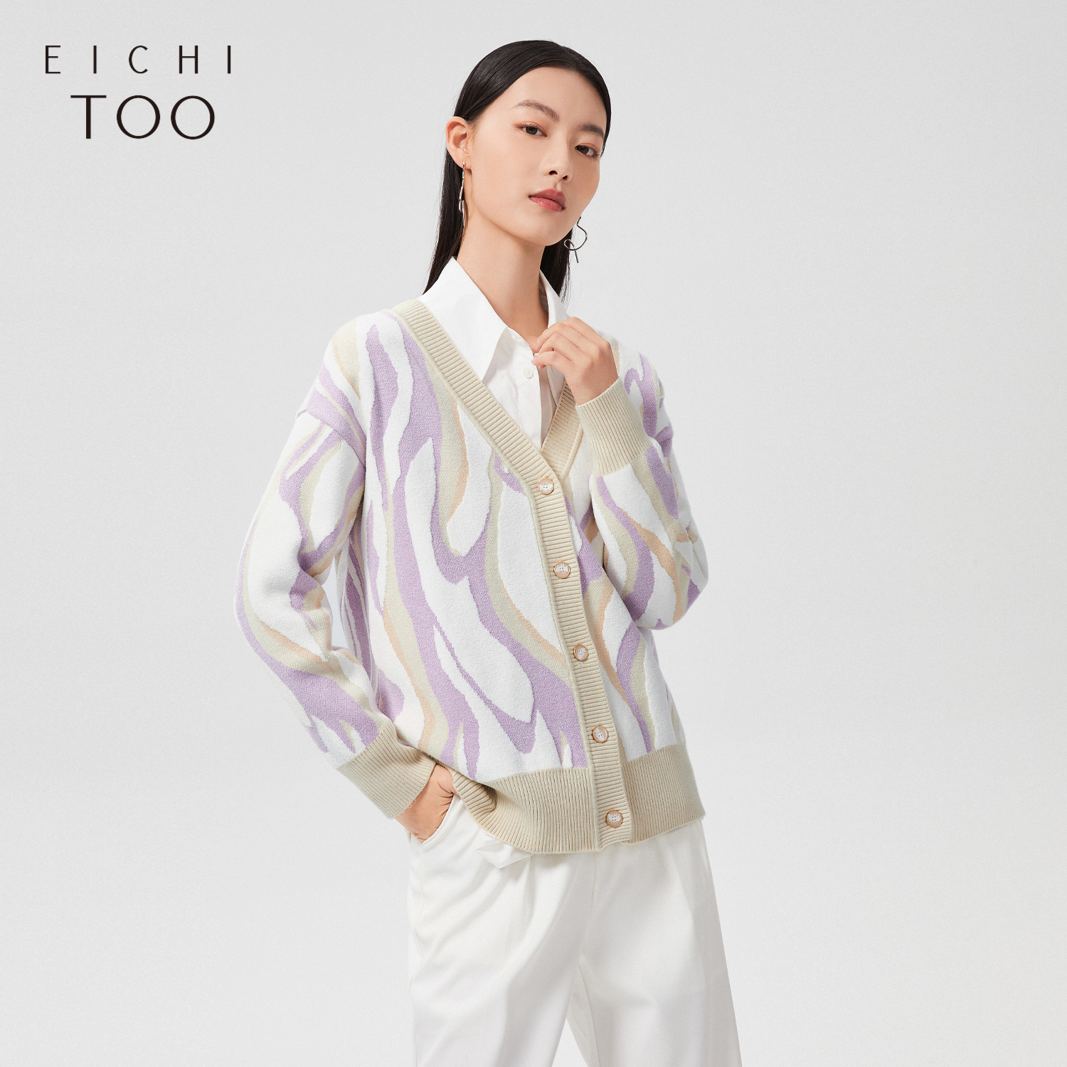 抽象纹理 宽松版型 开衫V领