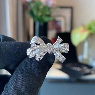 高级 立体丝带指环精致时尚 蝴蝶结戒指 女纯银白金满钻开口可调节