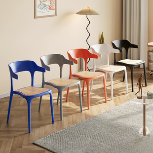 速发塑料牛角餐子家用靠椅餐背休闲餐桌凳子客厅餐厅商用简约椅凳