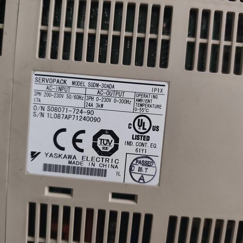 议价安川伺服驱动器 SGDM-30ADA，3KW，三相200-2可维修