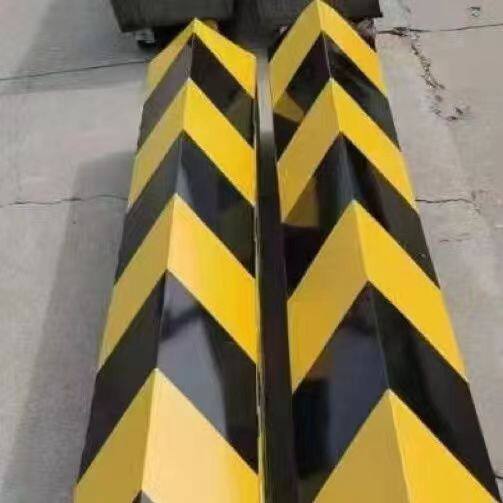 铁皮踢脚线警示带护角反光踢脚板黑黄挡脚板工地防撞警示条