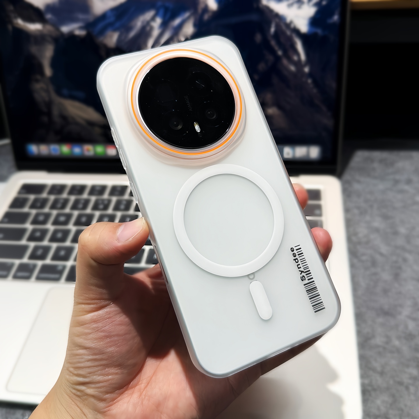 适用荣耀magic8超薄透色磁吸硬壳