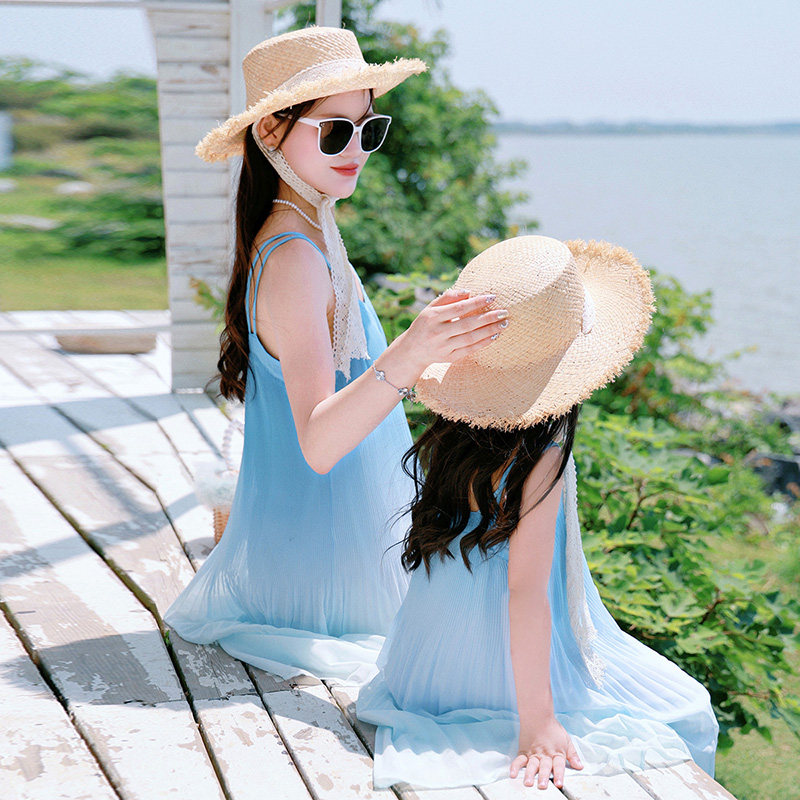 速发网红亲子装母女装洋气夏装海边风三亚旅游度假沙滩装母女吊带