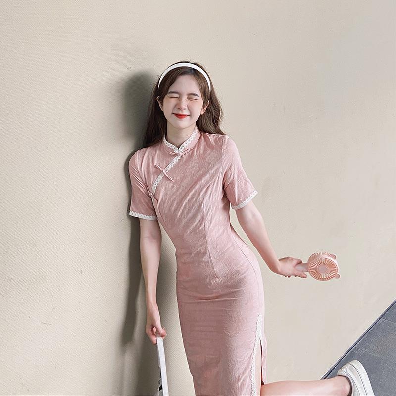 士博的棉麻暗纹粉色袍裙少可女夏1892季短袖新款2023旗年轻款日常