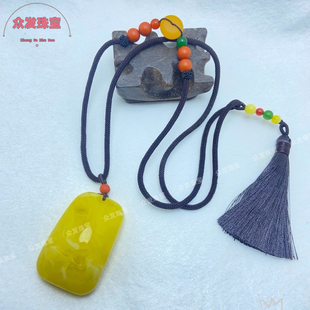 天然正品鸡油黄老蜜蜡无事牌吊坠礼物毛衣链款挂件百搭男女通用款