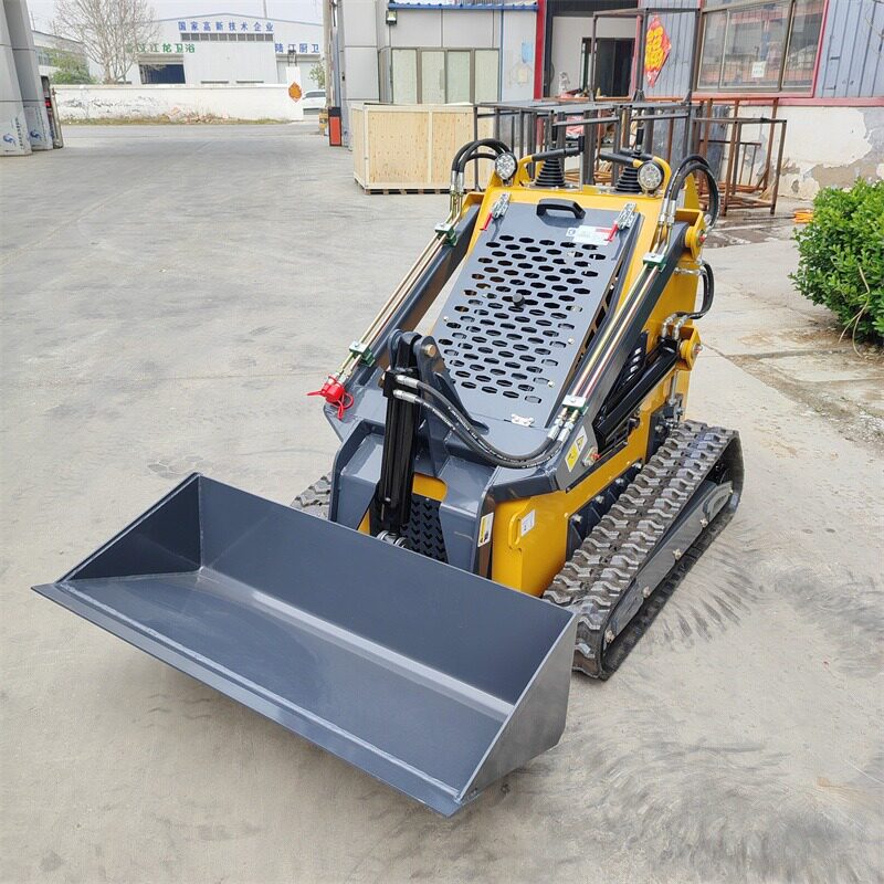 外贸出口滑移装载机建筑工地室内装修微型多功能铲车站驾式装载机