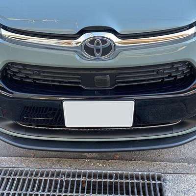 适用于22款丰田SIENTA机盖饰条改装中网装饰亮条贴片10系车标框