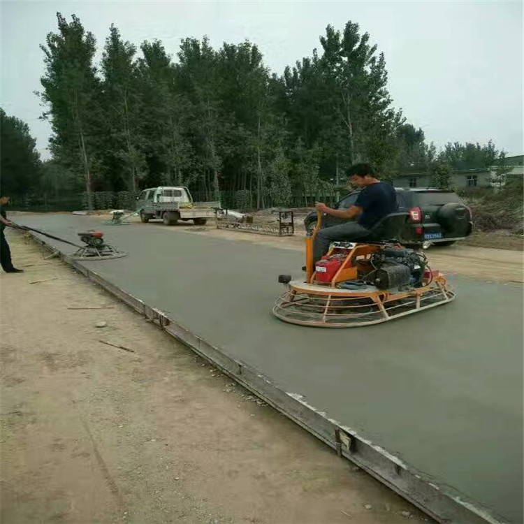 座驾式汽油混凝土抹光机