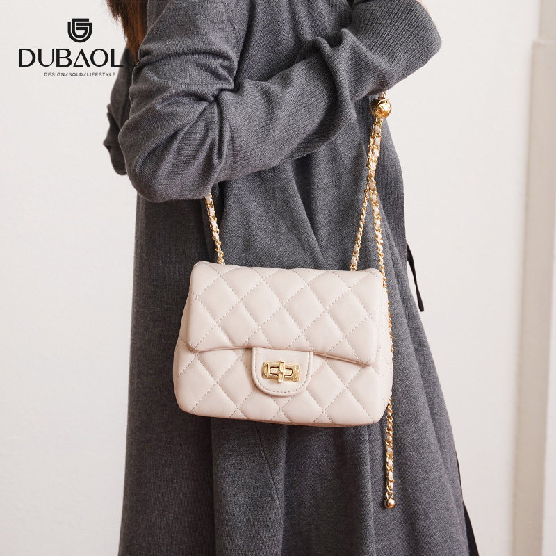 新款韩版潮小香风时尚百搭轻便菱格链条小金球方胖子斜挎单肩包