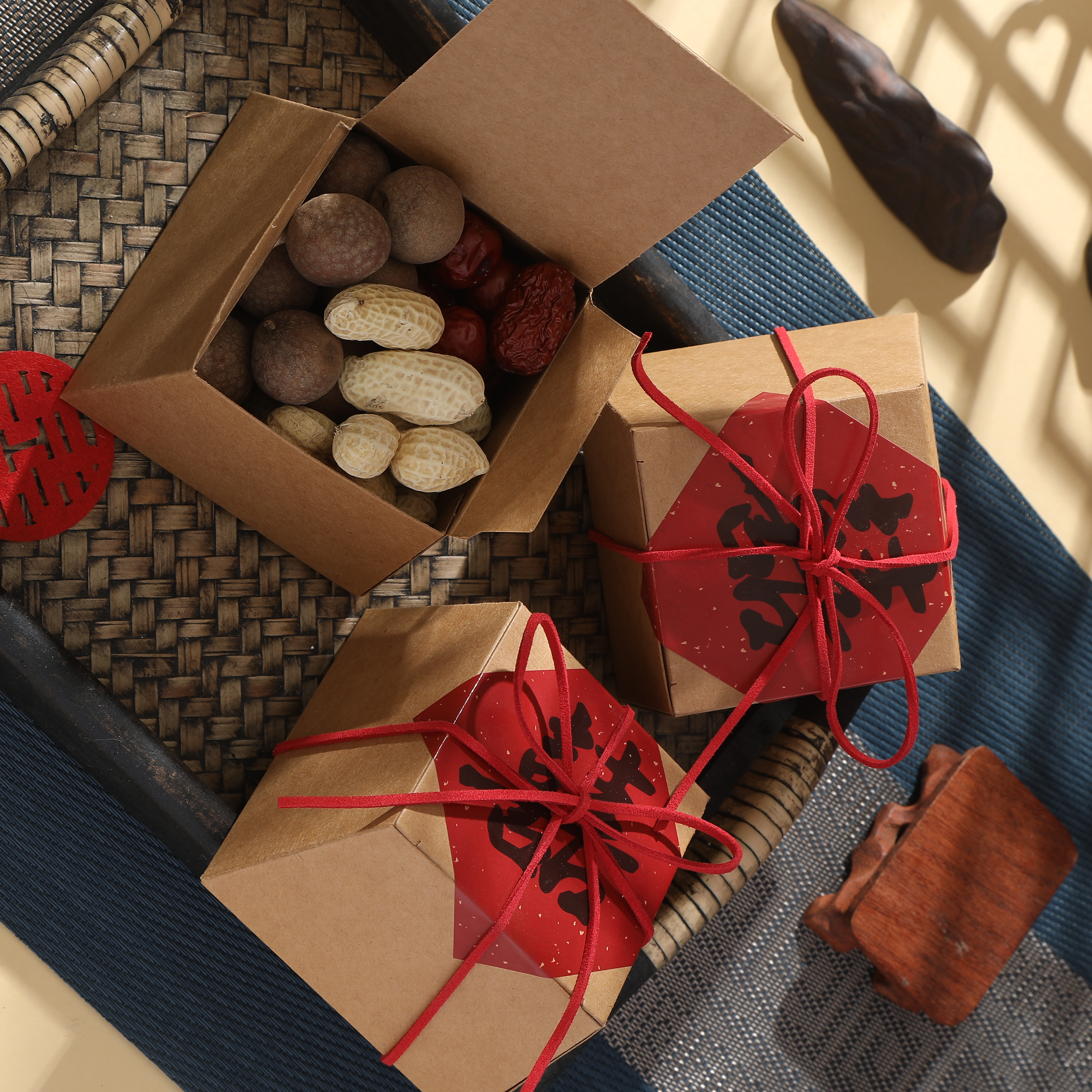 新款中式结婚喜糖盒创意礼品包装盒子牛皮纸高级感婚礼复古糖盒