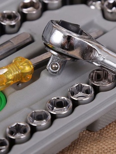 汽车车载工具箱40件套组合工具套筒组合扳手维修工具应急汽车用品